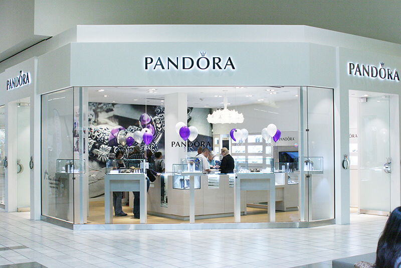 Pandora jewellery retail store shopfitting